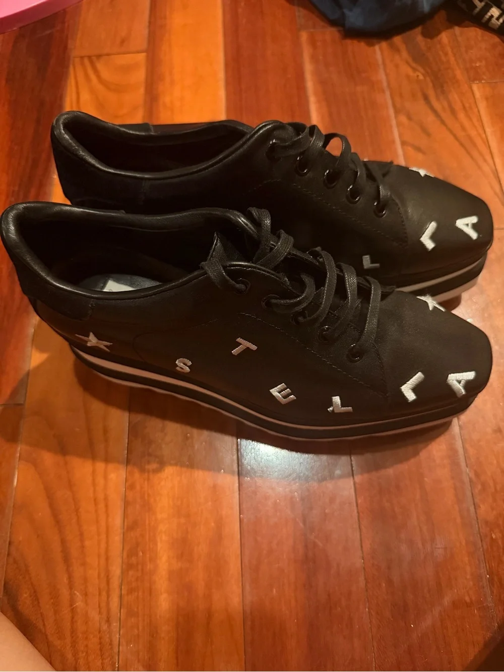 NWOT Black and white Platform Sneakers size 41